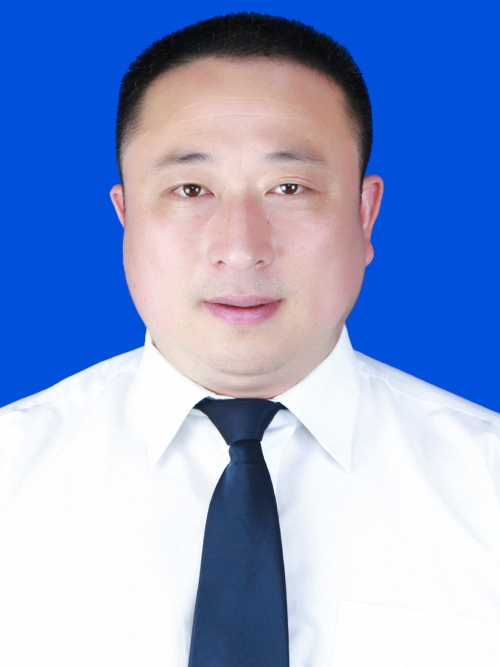 陳泳(桐廬縣規劃和自然資源局黨委委員、桐廬縣不動產登記服務中心主任) 陳泳(桐廬縣規劃和自然資源局黨委委員、桐廬縣不動產登記服務中心主任)
