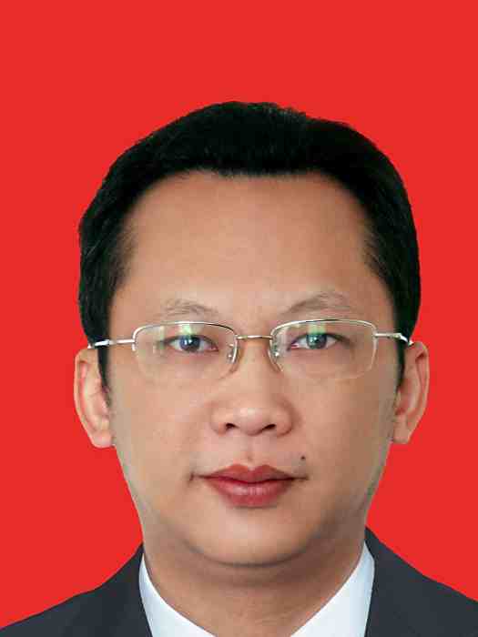 趙新宇(廣西百色市市場監督管理局黨組成員、副局長) 趙新宇(廣西百色市市場監督管理局黨組成員、副局長)