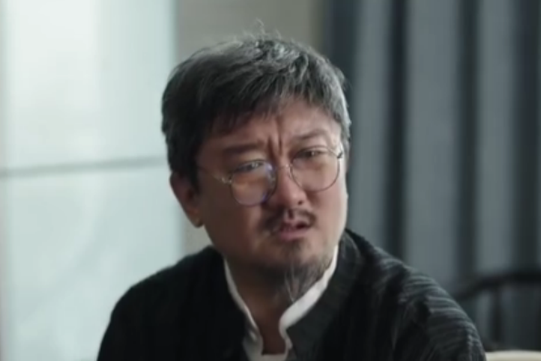 劉小龍(懸疑犯罪劇《無處遁逃》中的角色) 劉小龍(懸疑犯罪劇《無處遁逃》中的角色)