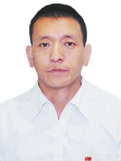 龍建平(雲南省怒江公路局貢山公路分局獨龍江公路管理所黨支部書記、所長) 龍建平(雲南省怒江公路局貢山公路分局獨龍江公路管理所黨支部書記、所長)