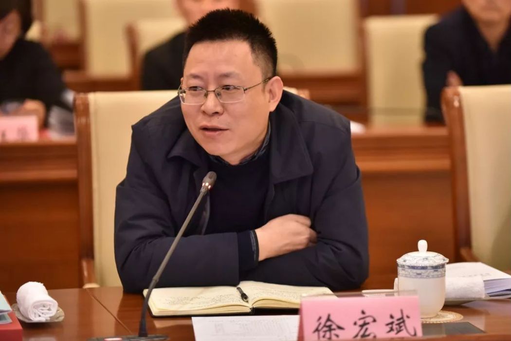 徐宏斌(和晶科技副董事長,董事) 徐宏斌(和晶科技副董事長,董事)