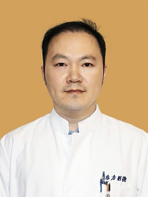 郭榮(同濟大學附屬上海東方醫院整形外科醫生) 郭榮(同濟大學附屬上海東方醫院整形外科醫生)