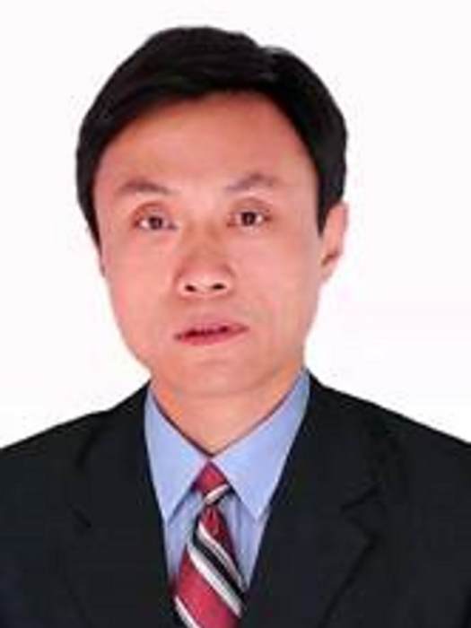 許林(淮南市糧食和物資儲備局黨組成員、副局長) 許林(淮南市糧食和物資儲備局黨組成員、副局長)