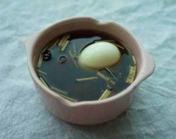 何首烏煮雞蛋