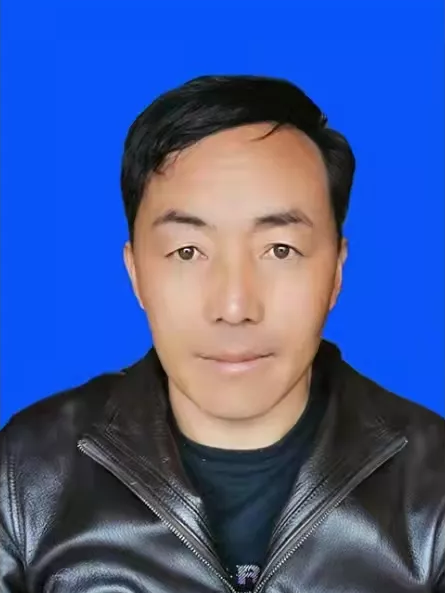 多拉(西藏薩迦岡嘎養牛農民專業合作社理事長) 多拉(西藏薩迦岡嘎養牛農民專業合作社理事長)