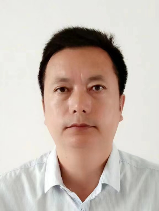 劉慶華(山東省淄博市博山區農業農村局黨組成員、區農機事業服務中心主任) 劉慶華(山東省淄博市博山區農業農村局黨組成員、區農機事業服務中心主任)