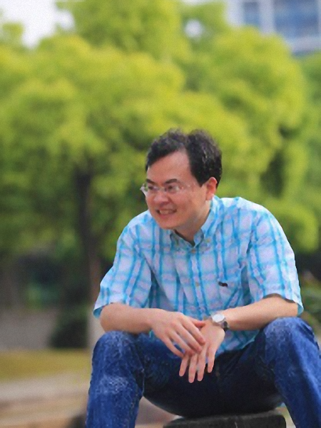 秦川(同濟大學藝術與傳媒學院音樂專業副教授) 秦川(同濟大學藝術與傳媒學院音樂專業副教授)