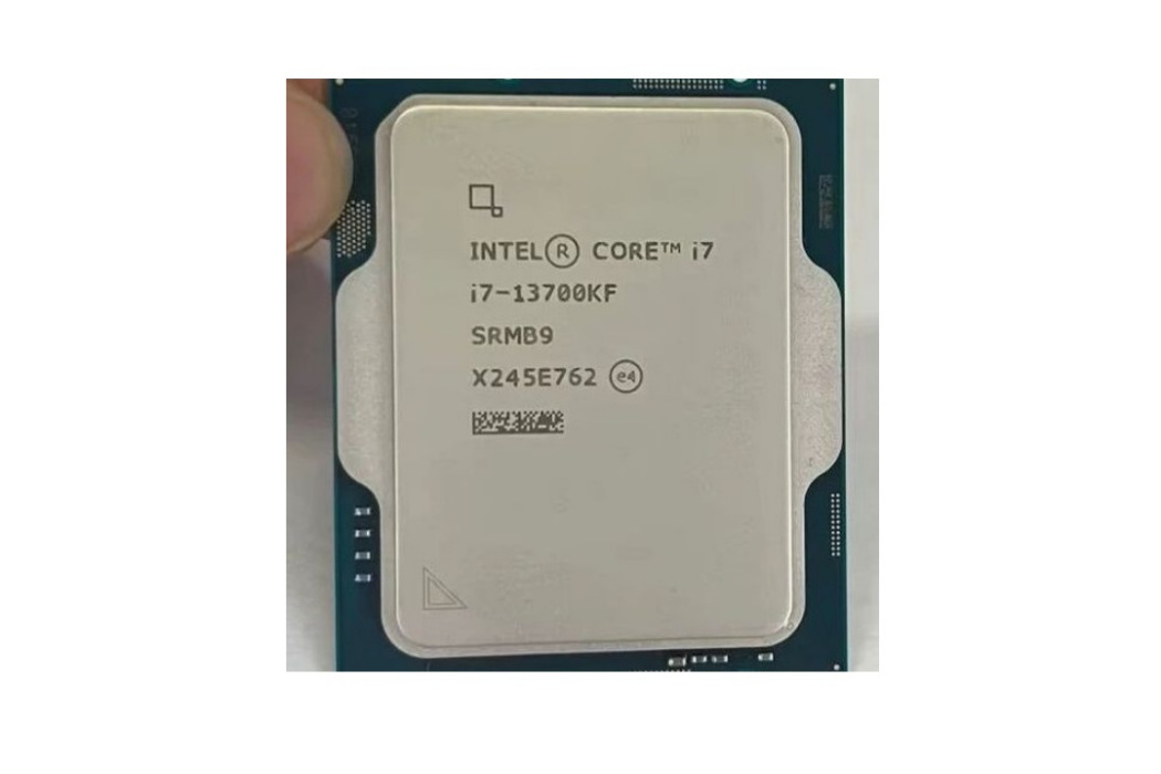 Intel 酷睿 i7 13700KF Intel 酷睿 i7 13700KF
