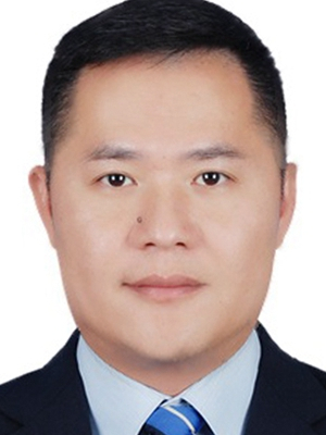 何廣延 何廣延