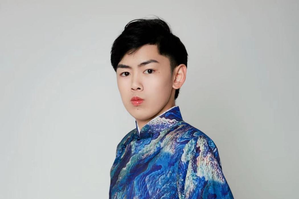 無塵(2022年丁子涵演唱歌曲) 無塵(2022年丁子涵演唱歌曲)