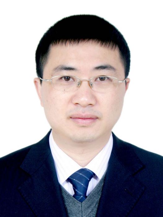 曹帥(成都時代公共法律服務創新發展中心主任) 曹帥(成都時代公共法律服務創新發展中心主任)