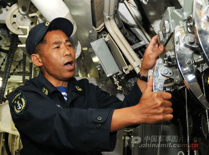 王昌來(教練室魚水雷專業教練員) 王昌來(教練室魚水雷專業教練員)