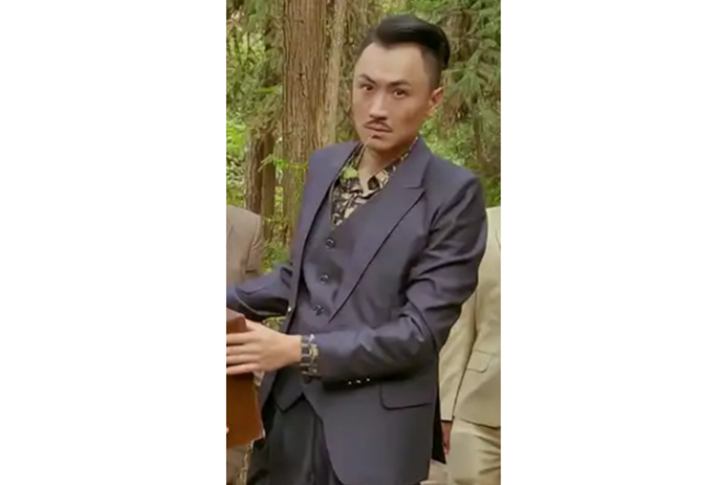 易思成(勵志劇《煙花易冷》 中的角色) 易思成(勵志劇《煙花易冷》 中的角色)