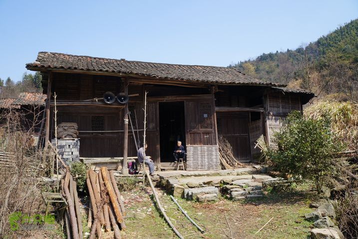 名山村(廣西玉林市玉州區名山村) 名山村(廣西玉林市玉州區名山村)