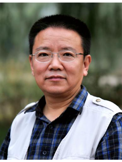 李慶華(中國電視藝術家協會會員、中國紀錄片學術委員會會員) 李慶華(中國電視藝術家協會會員、中國紀錄片學術委員會會員)