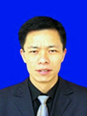 孫日成(貴州省安順市東關中學校長兼黨支部書記) 孫日成(貴州省安順市東關中學校長兼黨支部書記)