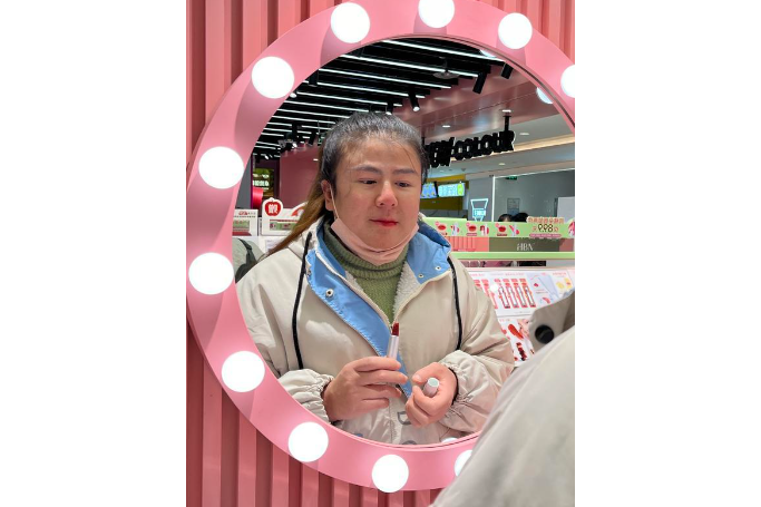 王梓淇(抑鬱症患者) 王梓淇(抑鬱症患者)