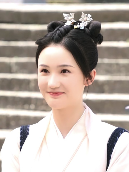 張婉婉(電視劇《心動千年》中的角色) 張婉婉(電視劇《心動千年》中的角色)
