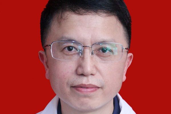 張兵(江西省骨與軟組織腫瘤科學科帶頭人) 張兵(江西省骨與軟組織腫瘤科學科帶頭人)