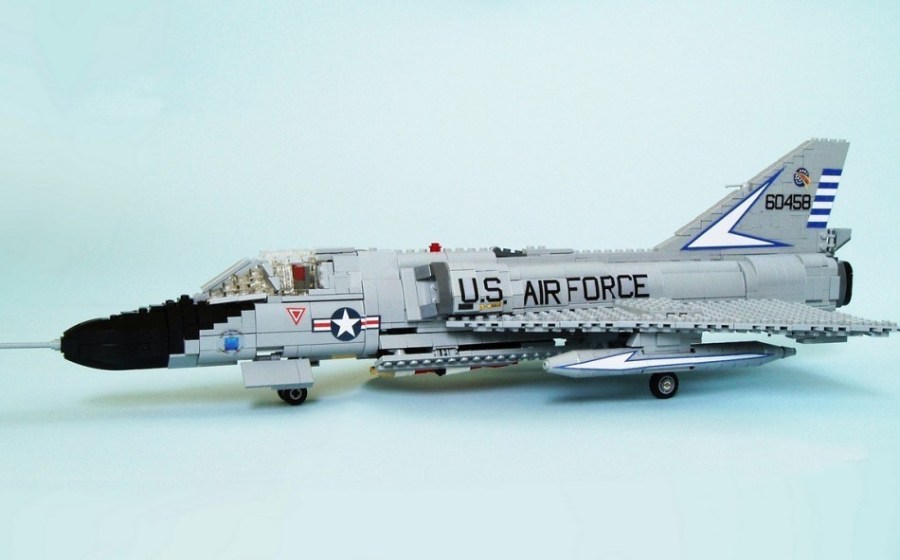 F-102模型