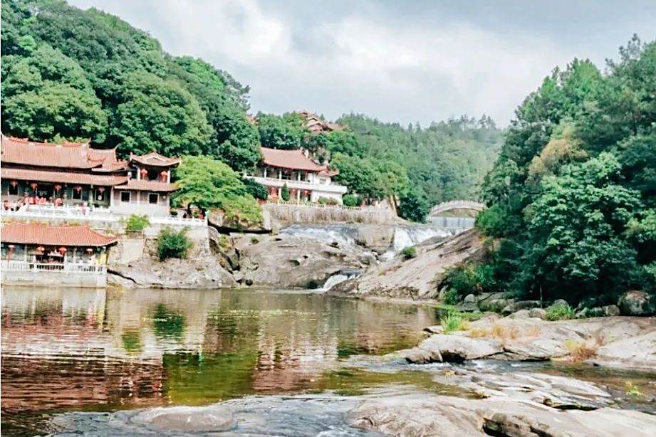 公信村 公信村