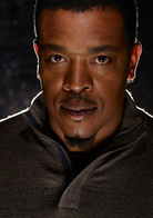 格林(美國2011年David Giuntoli等主演魔幻電視劇)