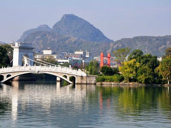 娛滿村 娛滿村