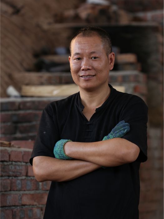 徐長和(建窯建盞燒制技藝代表性傳承人) 徐長和(建窯建盞燒制技藝代表性傳承人)