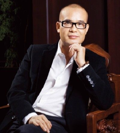 林永飛(摩登大道時尚集團股份有限公司董事長) 林永飛(摩登大道時尚集團股份有限公司董事長)