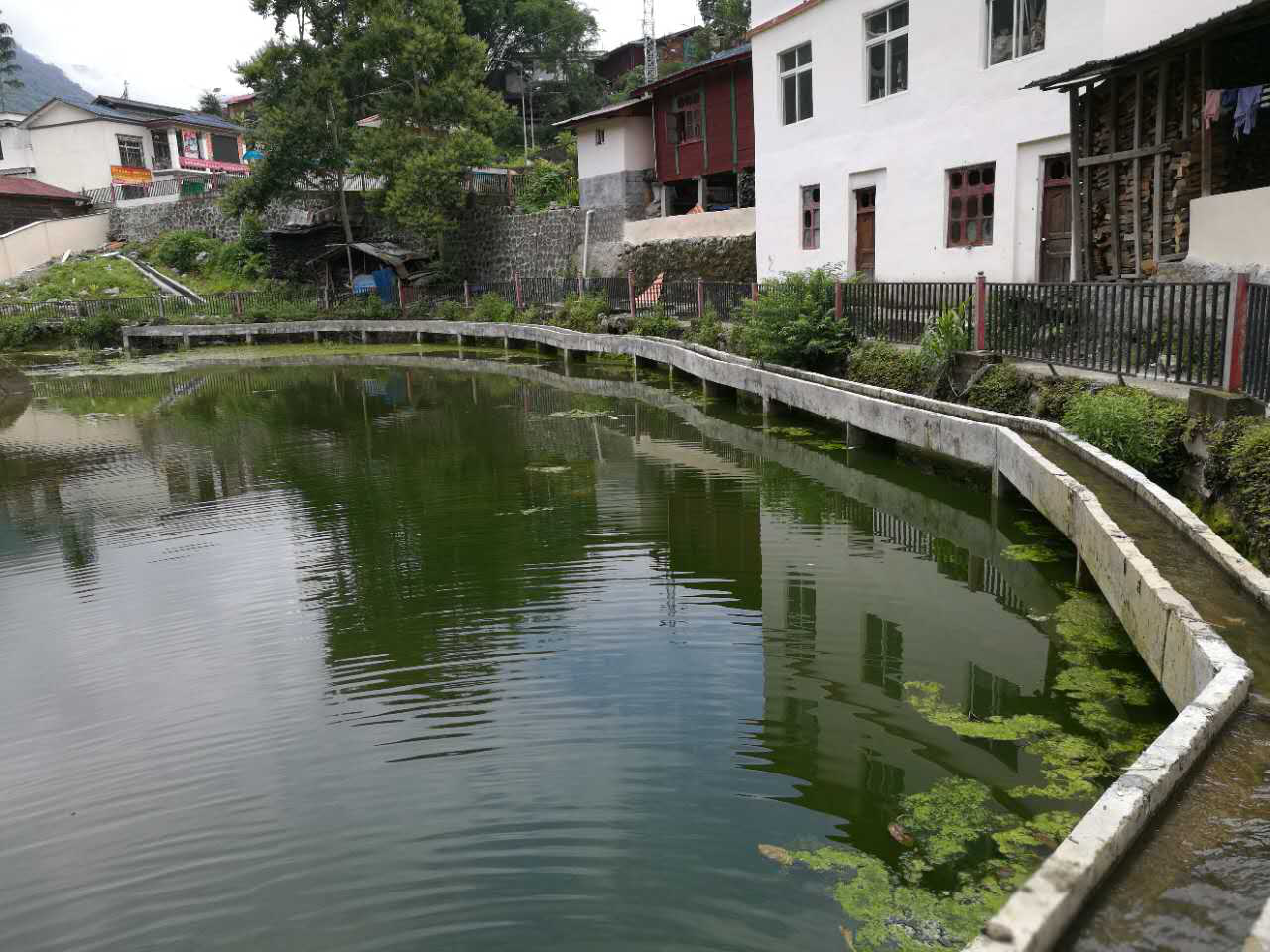 2017年6月時新建亞東村農田灌溉水渠砼渡槽