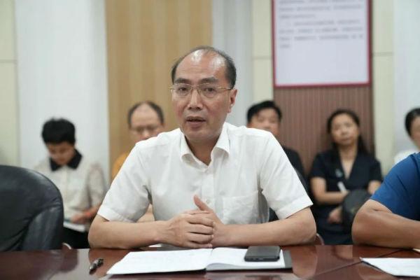 劉澤林(南昌大學第四附屬醫院黨委委員、副院長(牽頭負責)) 劉澤林(南昌大學第四附屬醫院黨委委員、副院長(牽頭負責))