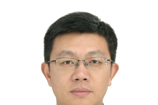 張尊華(武漢理工大學船海與能源動力工程學院教授) 張尊華(武漢理工大學船海與能源動力工程學院教授)