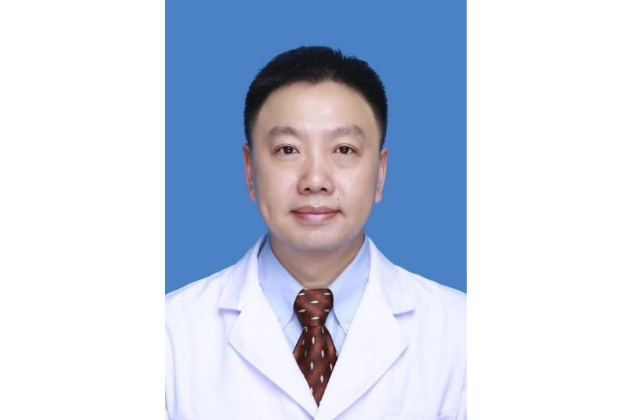 付勇(浙江大學醫學院附屬兒童醫院耳鼻咽喉科主任) 付勇(浙江大學醫學院附屬兒童醫院耳鼻咽喉科主任)