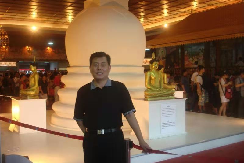 李永鋒(中國書法家協會會員) 李永鋒(中國書法家協會會員)