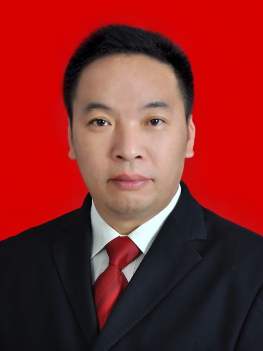 楊顯福(重慶市彭水苗族土家族自治縣平安鎮黨委委員、人大主席) 楊顯福(重慶市彭水苗族土家族自治縣平安鎮黨委委員、人大主席)