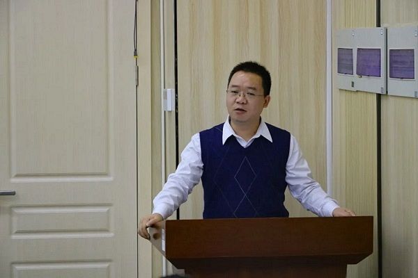 張俊(江西省教育科學研究所副研究員) 張俊(江西省教育科學研究所副研究員)