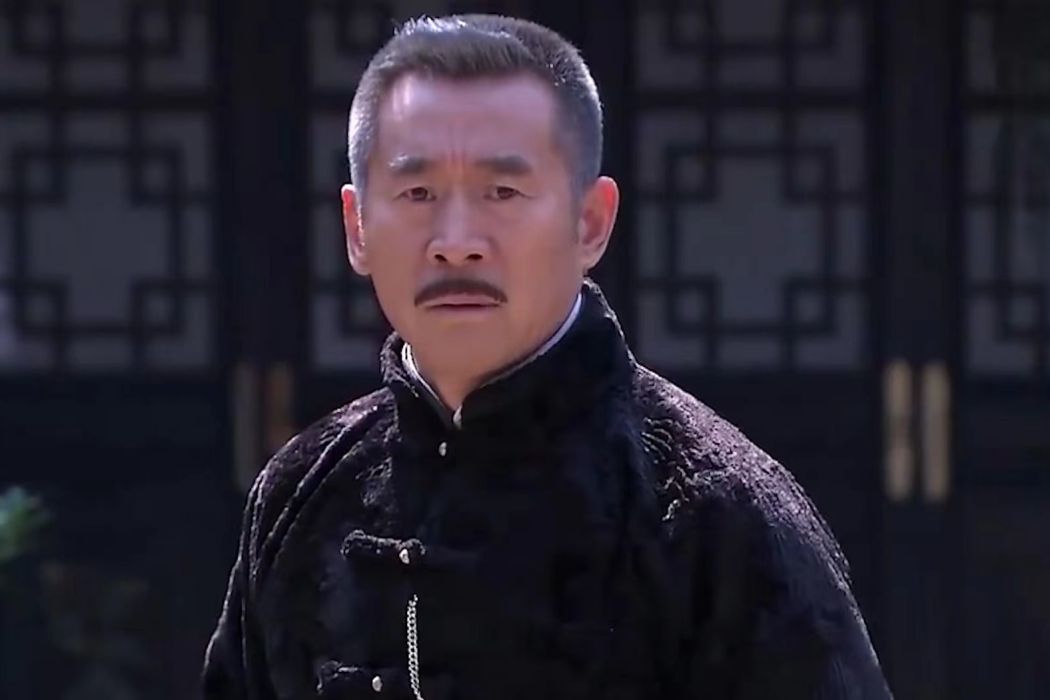 周興中(戰爭劇《生死翻盤》中的角色) 周興中(戰爭劇《生死翻盤》中的角色)