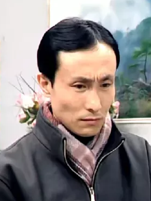 孫明(長篇喜劇《東北一家人》中的角色) 孫明(長篇喜劇《東北一家人》中的角色)