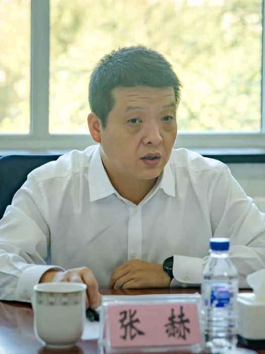 張赫(大慶鑽探工程有限公司董事長、黨委書記) 張赫(大慶鑽探工程有限公司董事長、黨委書記)