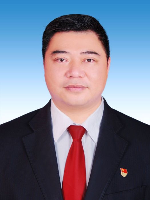 李英傑(新疆維吾爾自治區塔城地區沙灣市人民政府副市長) 李英傑(新疆維吾爾自治區塔城地區沙灣市人民政府副市長)