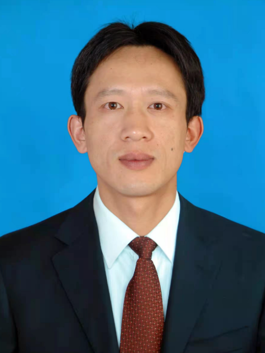 何旭東(湖南省邵陽市新邵縣行政審批服務局黨組成員、副局長) 何旭東(湖南省邵陽市新邵縣行政審批服務局黨組成員、副局長)