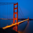金門大橋(美國境內連線舊金山與加利福尼亞的跨海通道)