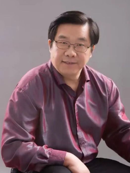 李龍(古巴科學院外籍院士、蠶桑專家、江蘇科技大學(中國農業科學院)蠶業研究所研究員) 李龍(古巴科學院外籍院士、蠶桑專家、江蘇科技大學(中國農業科學院)蠶業研究所研究員)