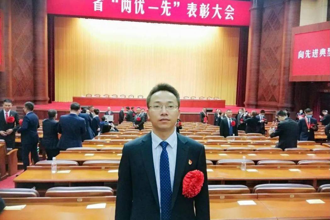 李光明(東方電氣風電公司交付中心安調組職能組長) 李光明(東方電氣風電公司交付中心安調組職能組長)