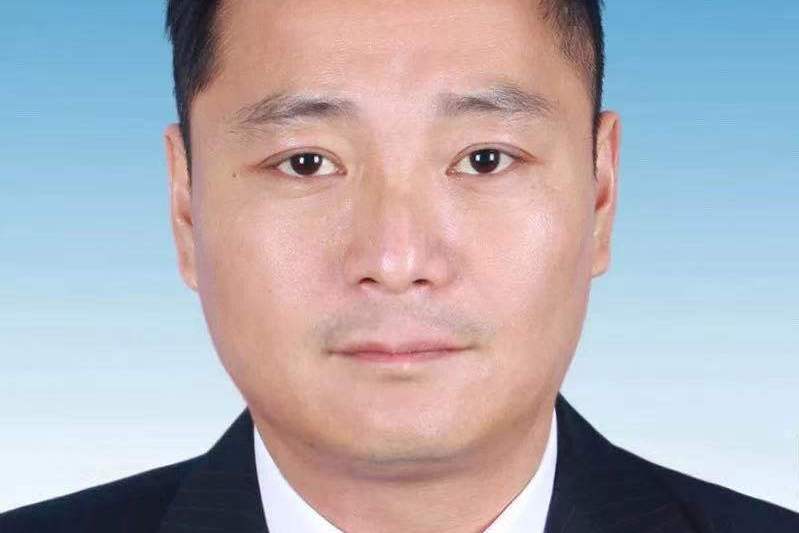 陸華(海鹽縣交通運輸局黨委委員) 陸華(海鹽縣交通運輸局黨委委員)