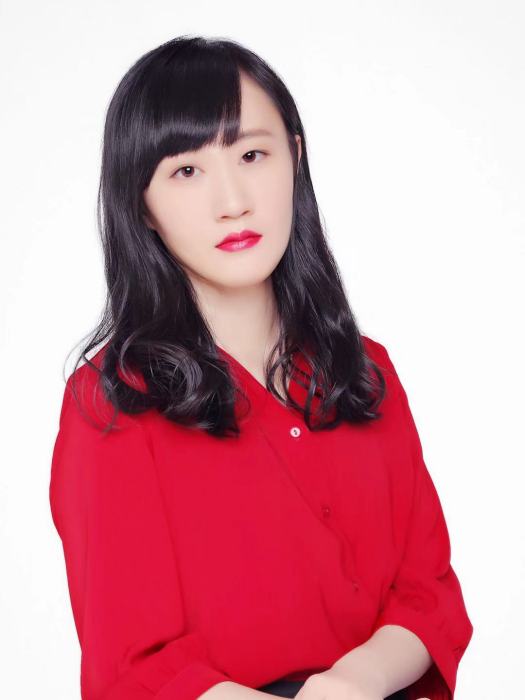 李霽月 李霽月