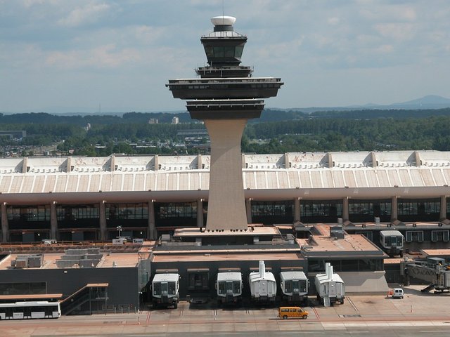 華盛頓杜勒斯國際機場(杜勒斯國際機場)