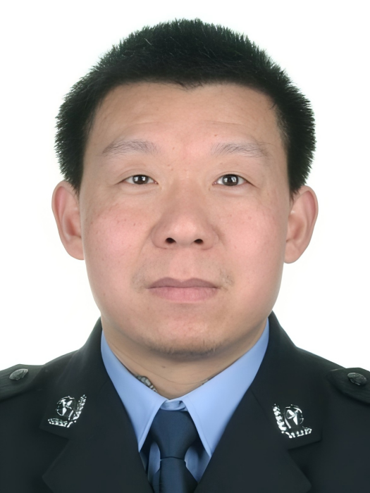 曹文軍(江西省景德鎮市公安局昌江公安分局黨委委員、紀委書記) 曹文軍(江西省景德鎮市公安局昌江公安分局黨委委員、紀委書記)