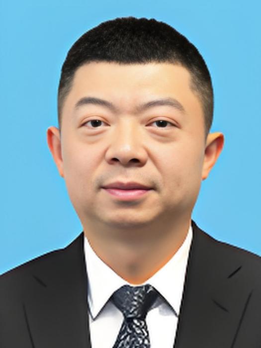 羅曉(中國商用飛機有限責任公司黨委副書記、董事) 羅曉(中國商用飛機有限責任公司黨委副書記、董事)