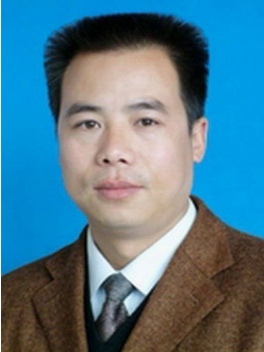 張世成(蘭州文理學院音樂舞蹈學院院長) 張世成(蘭州文理學院音樂舞蹈學院院長)